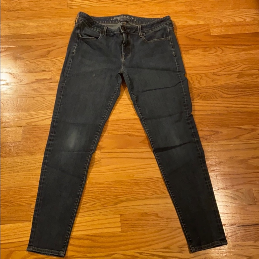 American Eagle Medium Wash Skinny Jeans Size 10